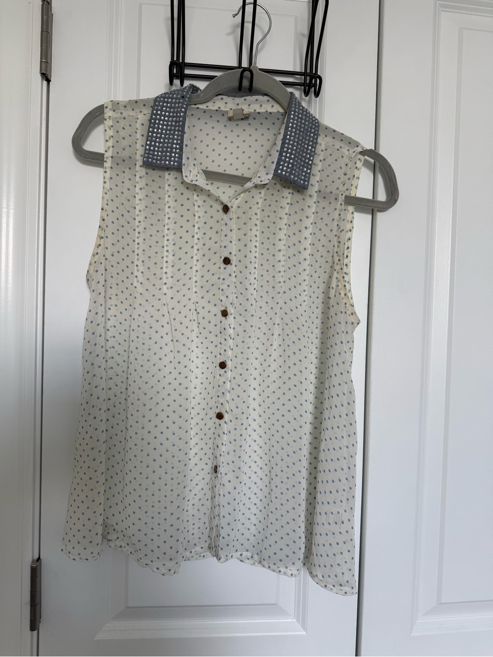 Othr Cream Sleeveless Blouse with Blue Studded Collar